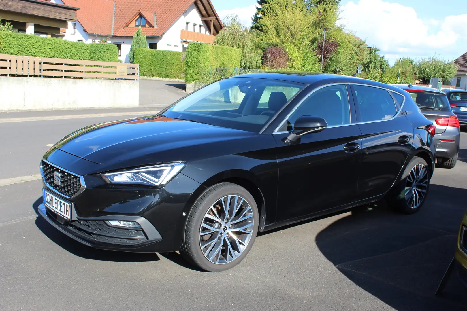 SEAT Leon Xcellence, viele Extras, AppConnect, Navi, etc. Schwarz - 2