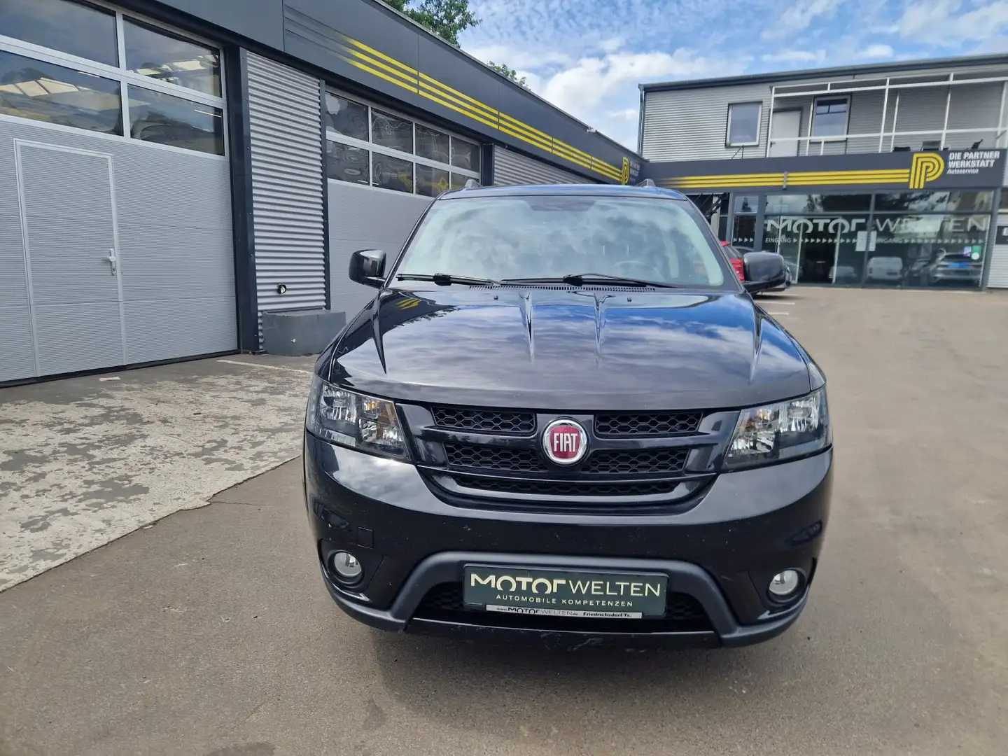 Fiat Freemont 2,0 Multijet 16V Black Code 4WD 2.0 Multijet 16V E - 2