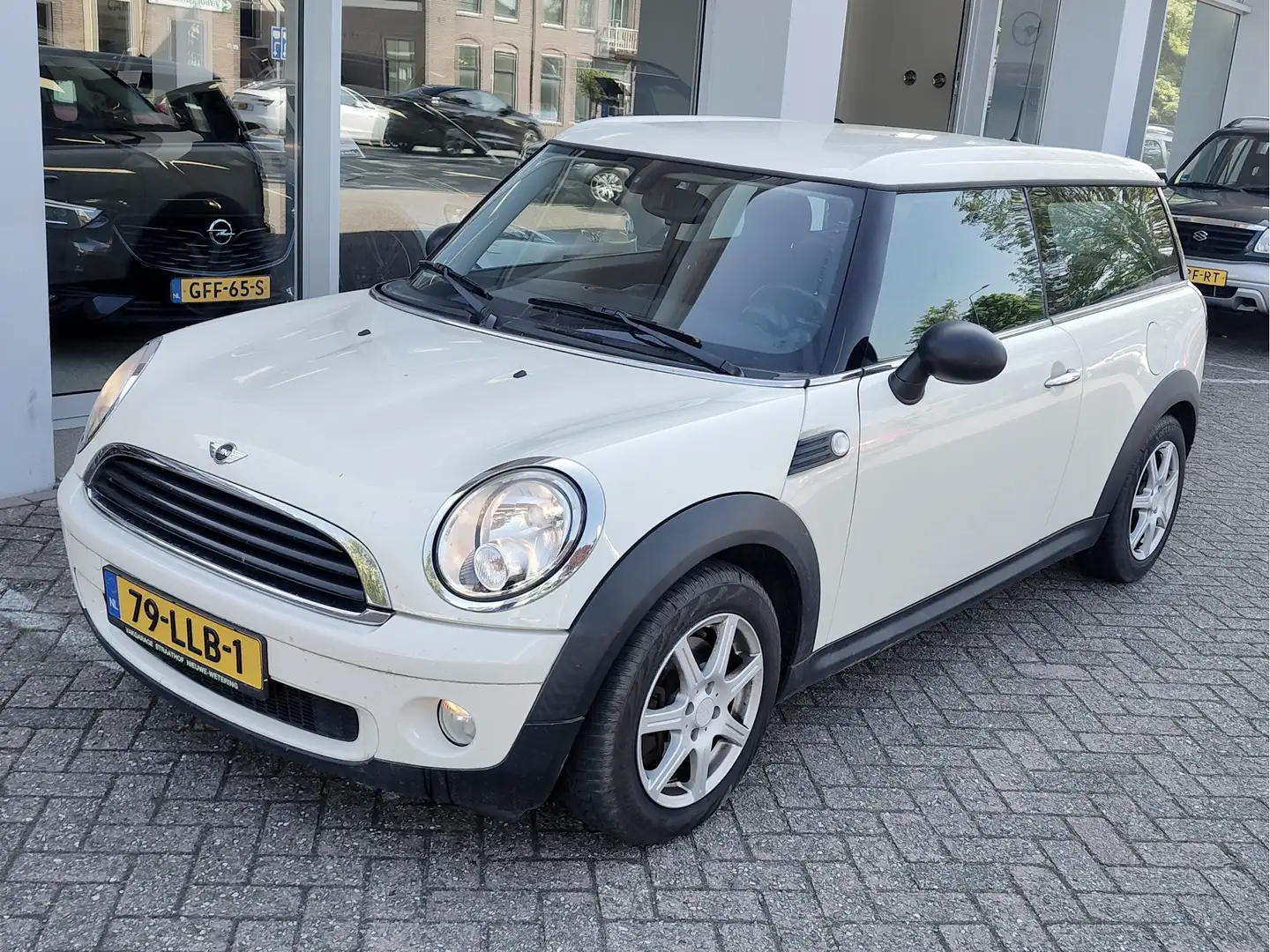 MINI One Clubman Mini 1.6 BUSINESS LINE met APK tot 13-12-2025 Blanc - 1