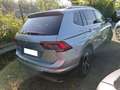 Volkswagen Tiguan Allspace 2.0 TDI 150 DSG 7 Carat TOIT OUVRANT 7 pl Gris - thumbnail 2