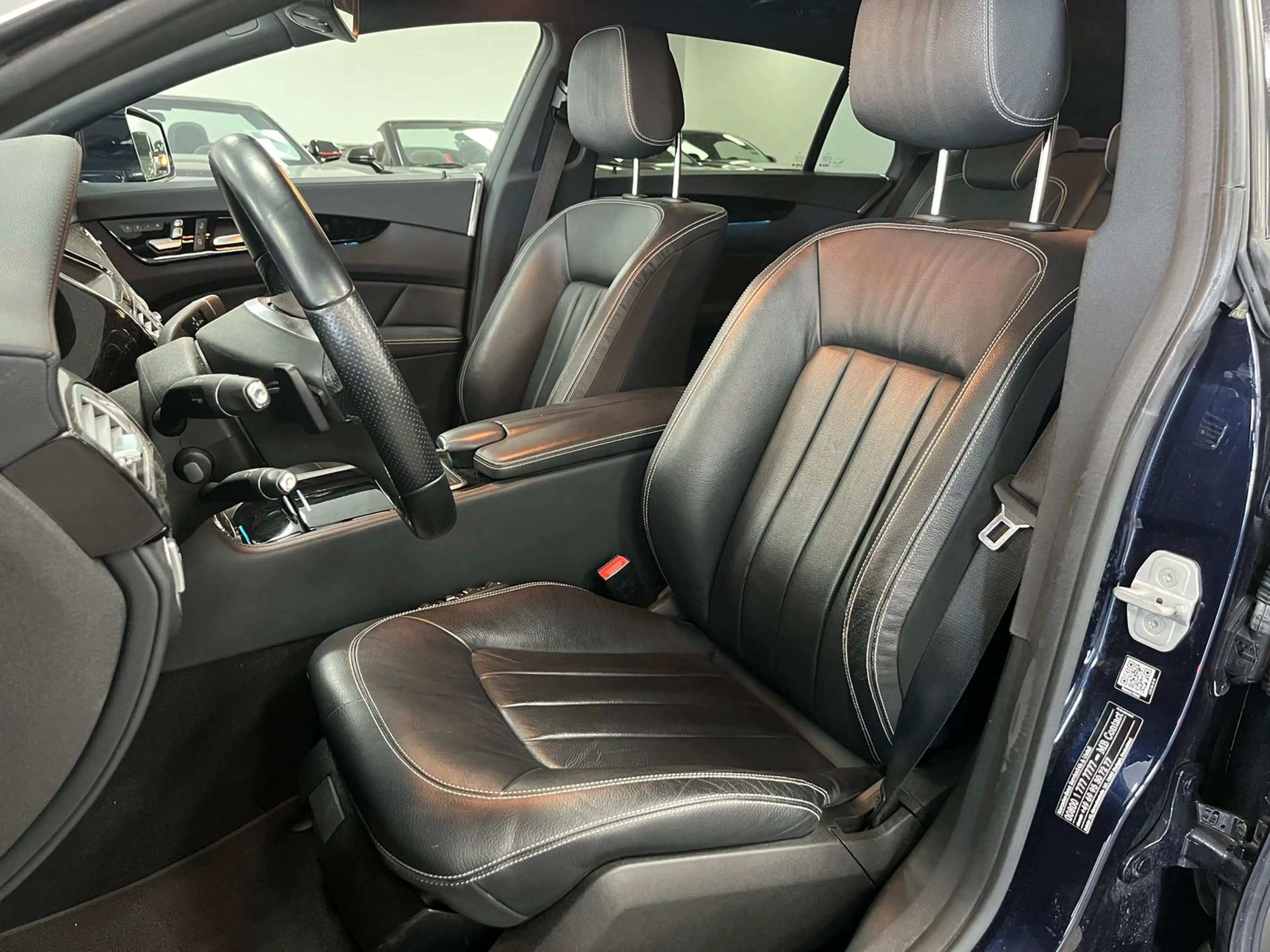 Mercedes-Benz CLS 350 BlueEfficiency SHZ/Scheckheft/8-Fach/Deutsch/Navi — photo 11