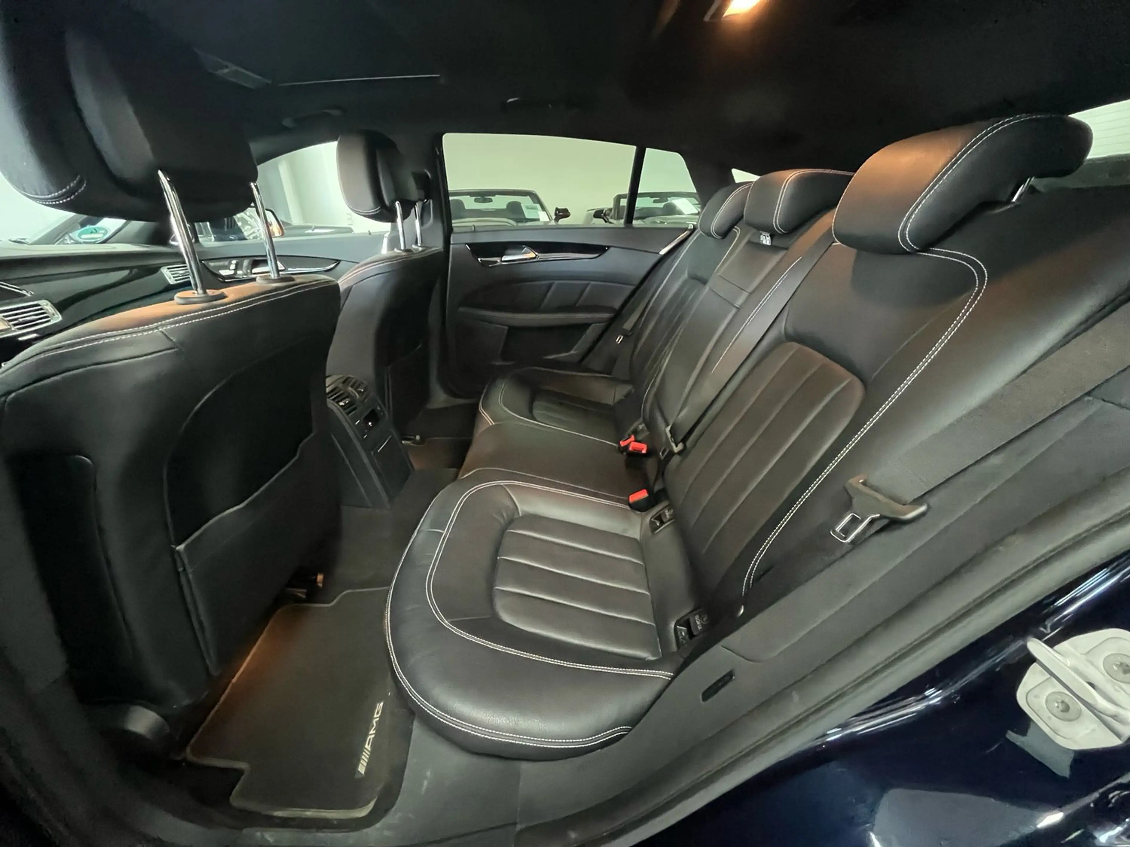 Mercedes-Benz CLS 350 BlueEfficiency SHZ/Scheckheft/8-Fach/Deutsch/Navi — photo 12