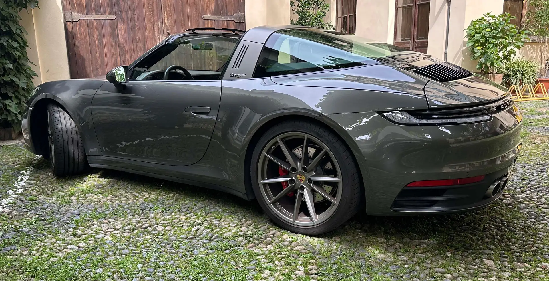 Porsche 911 992 Targa 4S Verde - 2