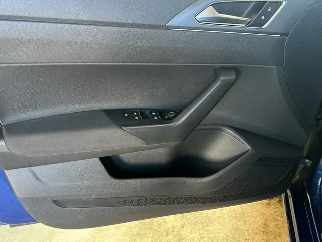 Volkswagen Taigo view 5