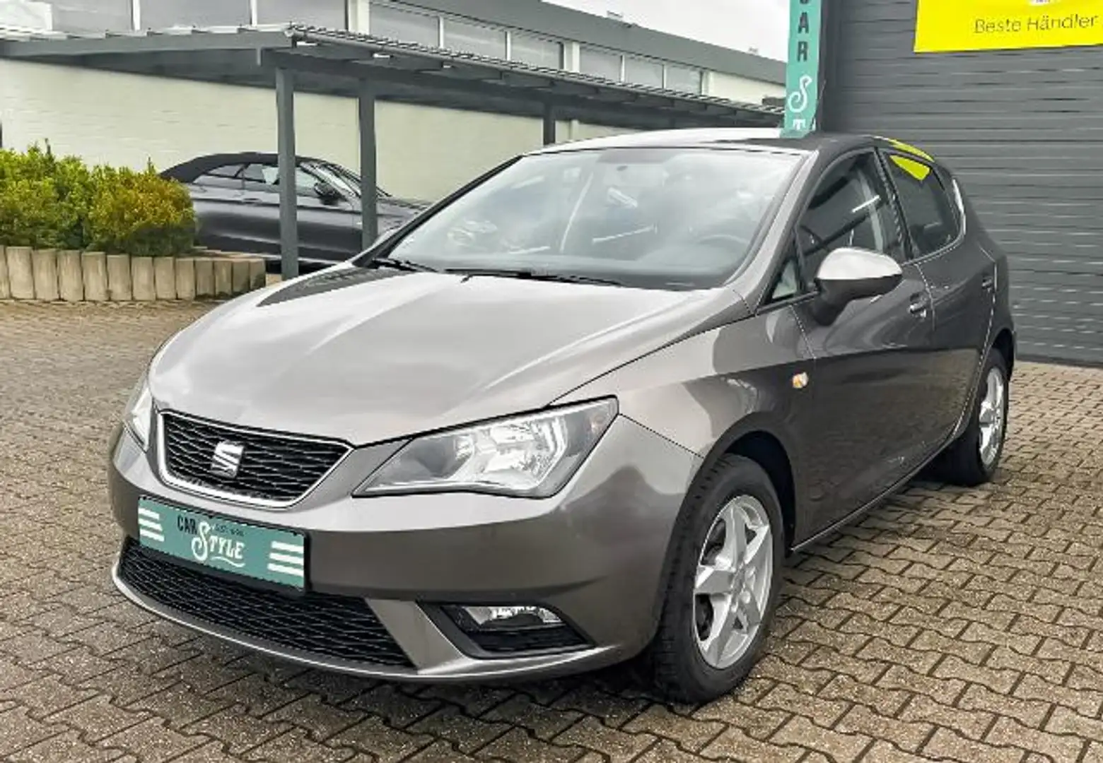 SEAT Ibiza 1.6 TDI CR Style Grau - 1