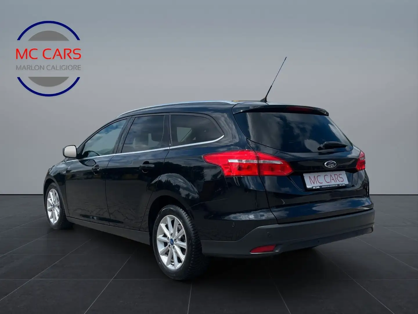Ford Focus Turnier Titanium aus 2.Hand! Negro - 2
