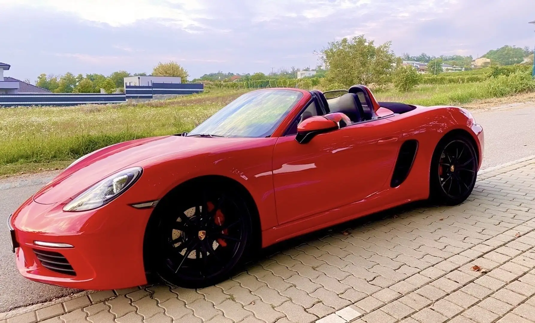 Porsche 718 Boxster S  PDK Rot - 2