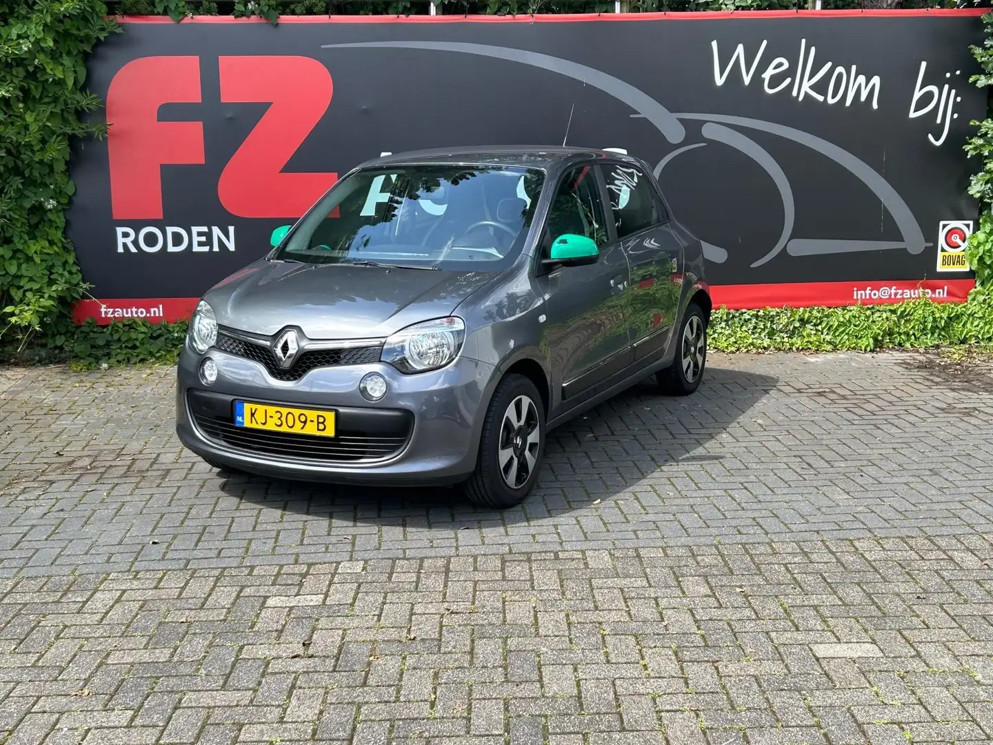 Renault Twingo 1.0 SCe Collection - Cruise Control - Airco - Radi Grijs - 2