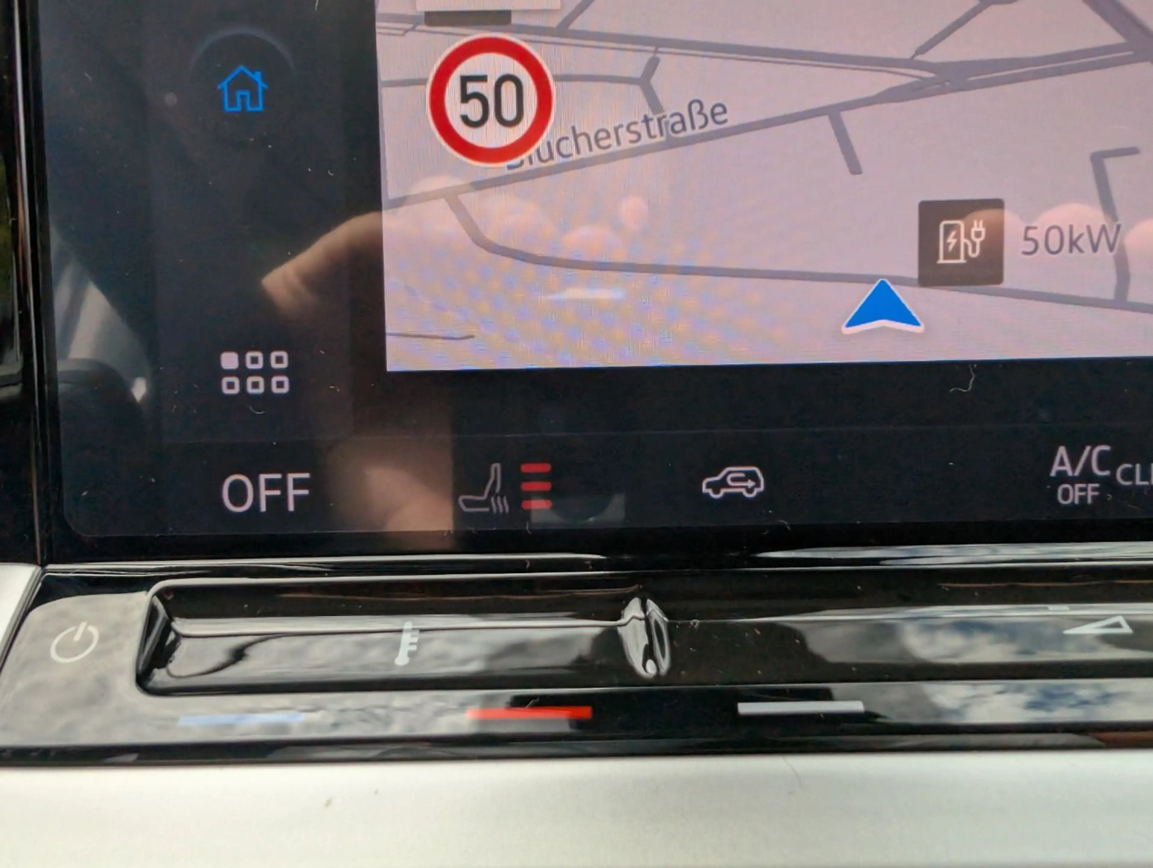 Ford Grand Tourneo Connect Titanium 1.5 L2 NAVI*iACC*SHZ — photo 14