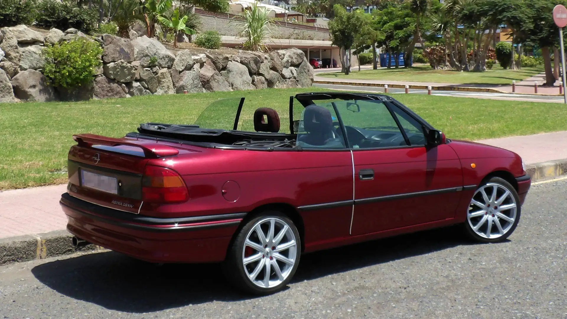 Opel Astra Cabrio 1.8 16V 115CV Bertone rojo Kırmızı - 1