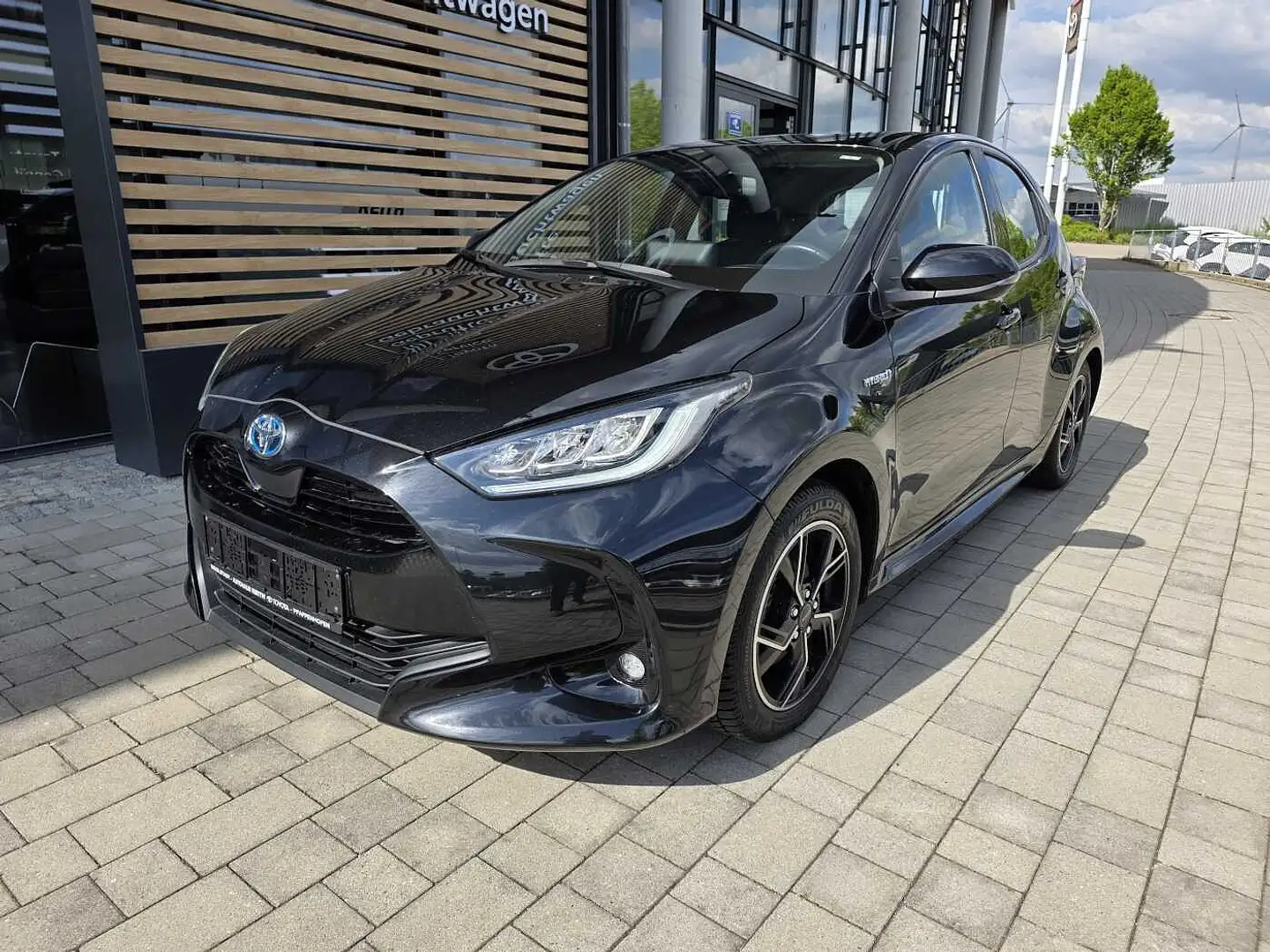 Toyota Yaris Hybrid 1.5 VVT-i Club Negro - 2