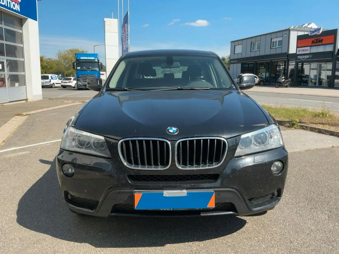 BMW X3 xDrive 20 d*Automatik*AHK*PDC*Bi-Xenon*1.Hand Schwarz - 2
