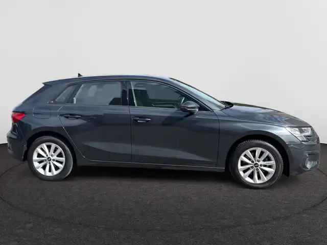 Audi A3 view 7