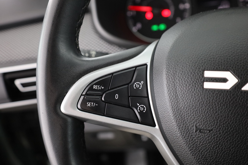 Dacia Jogger 1.0 TCE Extreme+ LED Navi Kamera 7-Sitzer L — photo 16