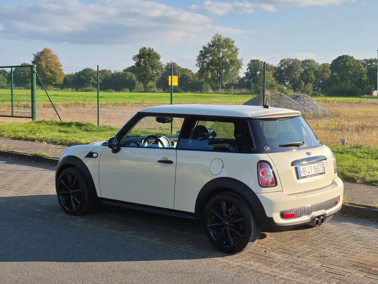 MINI Cooper MINI Weiß - 2