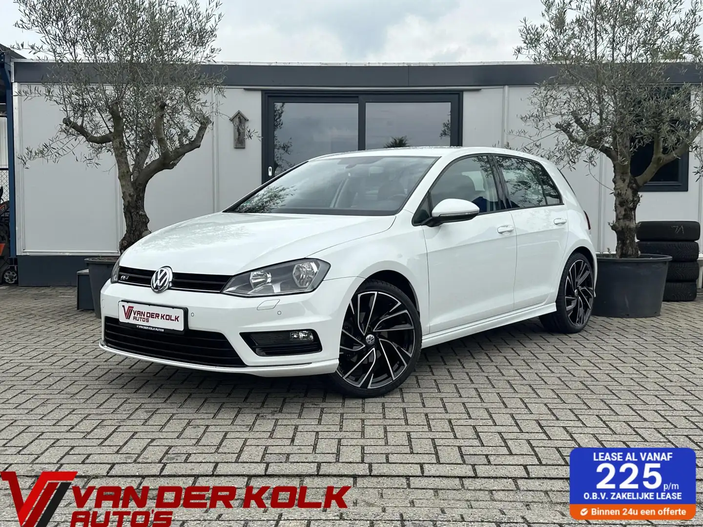 Volkswagen Golf 1.4 TSI R-Line Navi Climate Cruise Leder Wit - 1