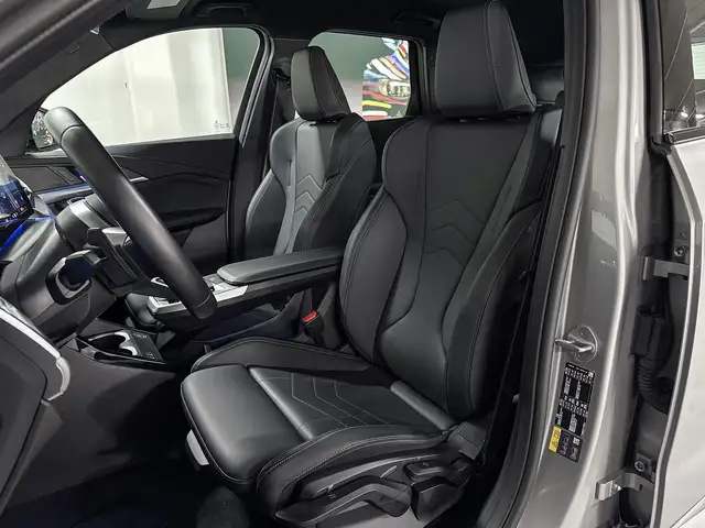 BMW Ix1 view 9