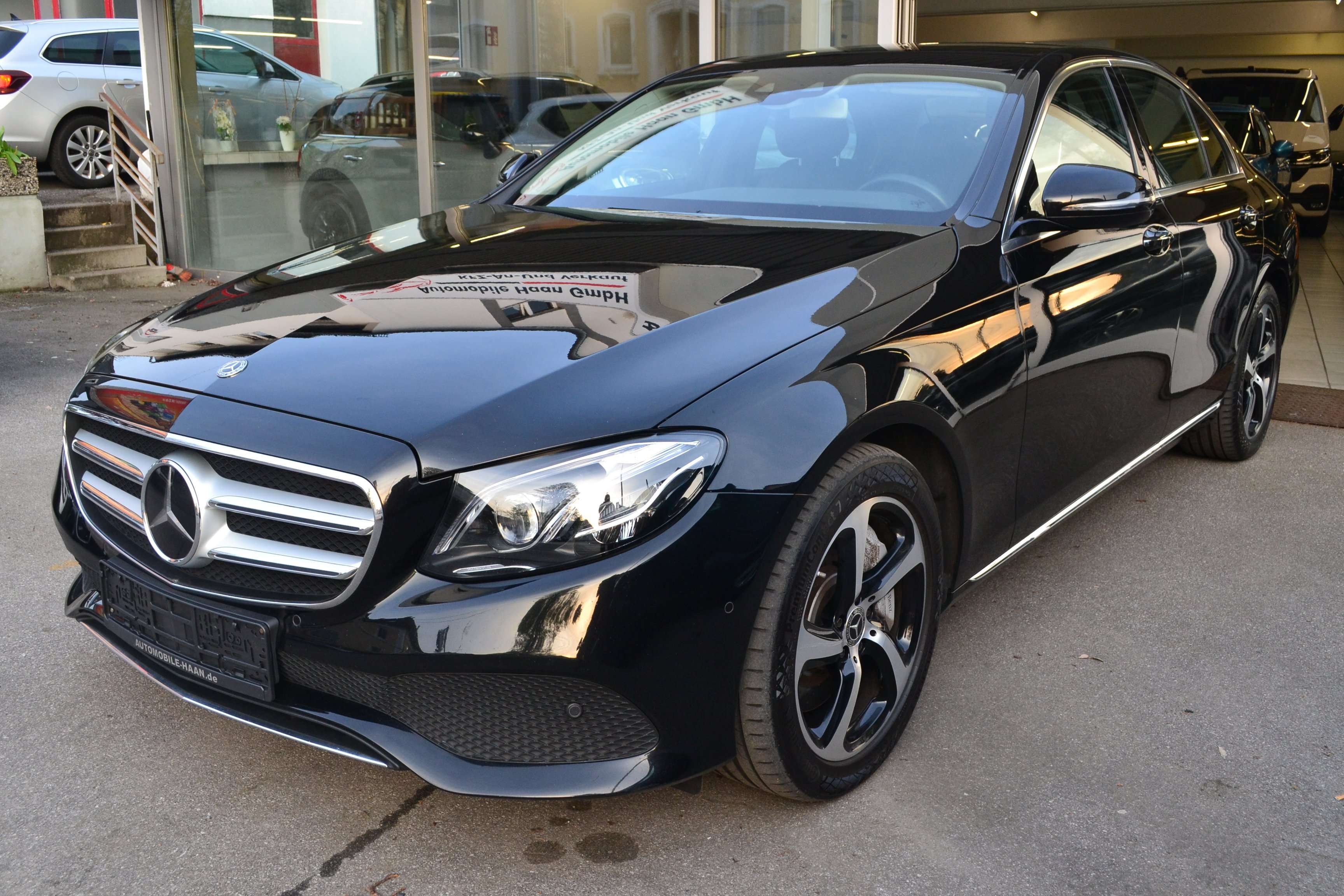 Second hand Mercedes Benz E-Class 400
