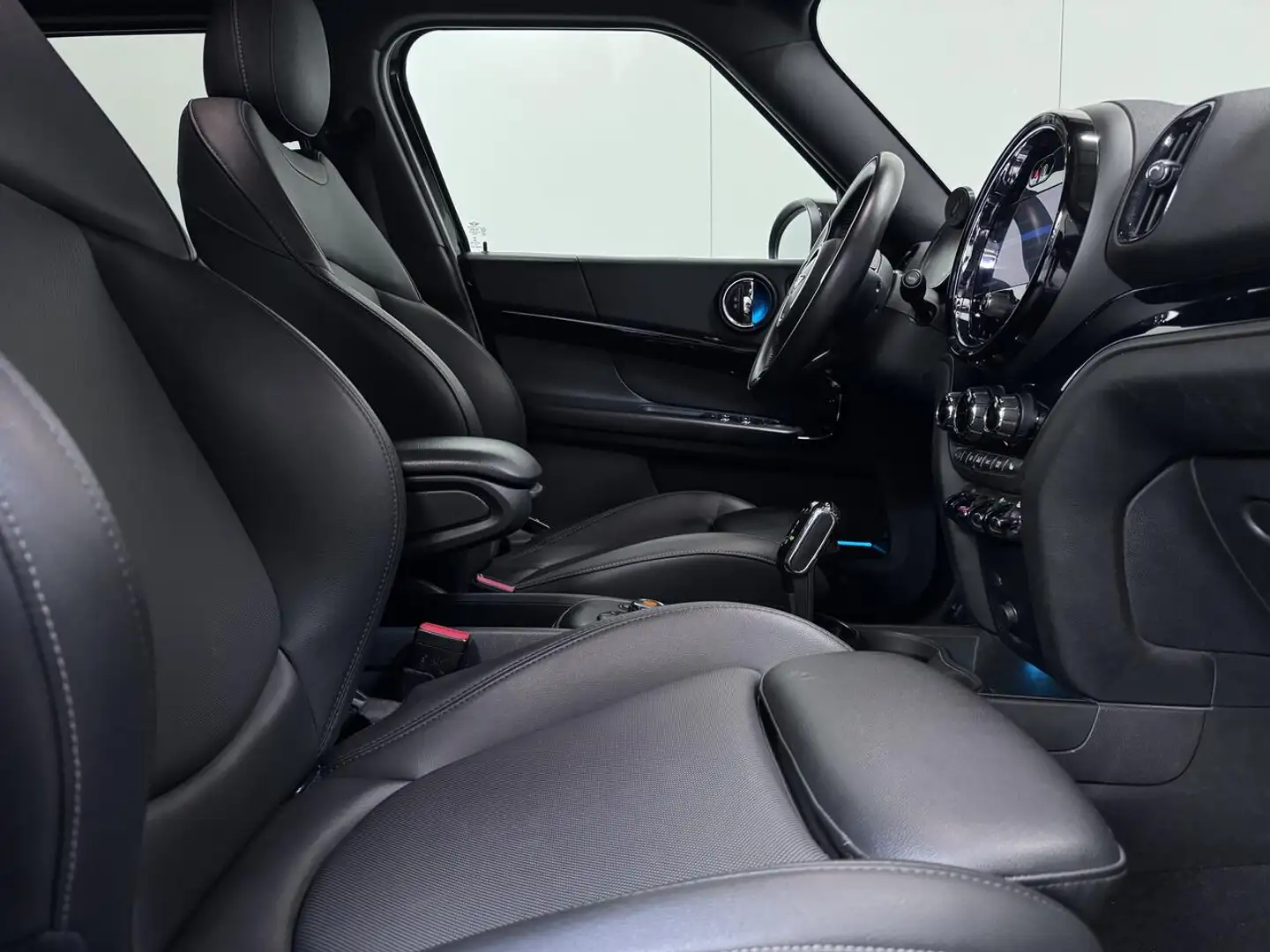 MINI Cooper Countryman 1.5 Benzine Autom. - GPS - Pano - Topstaat! 1St... Noir - 2