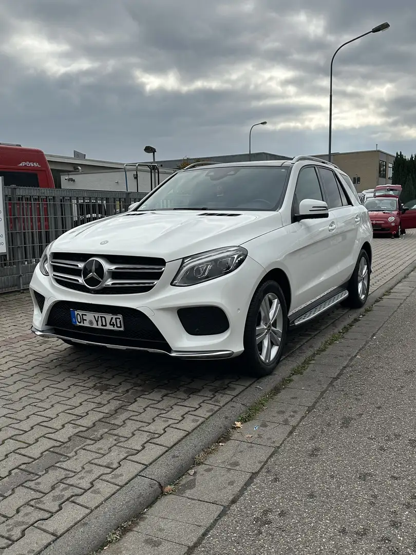 Mercedes-Benz GLE 350 d 4Matic 9G-TRONIC AMG Line - 2
