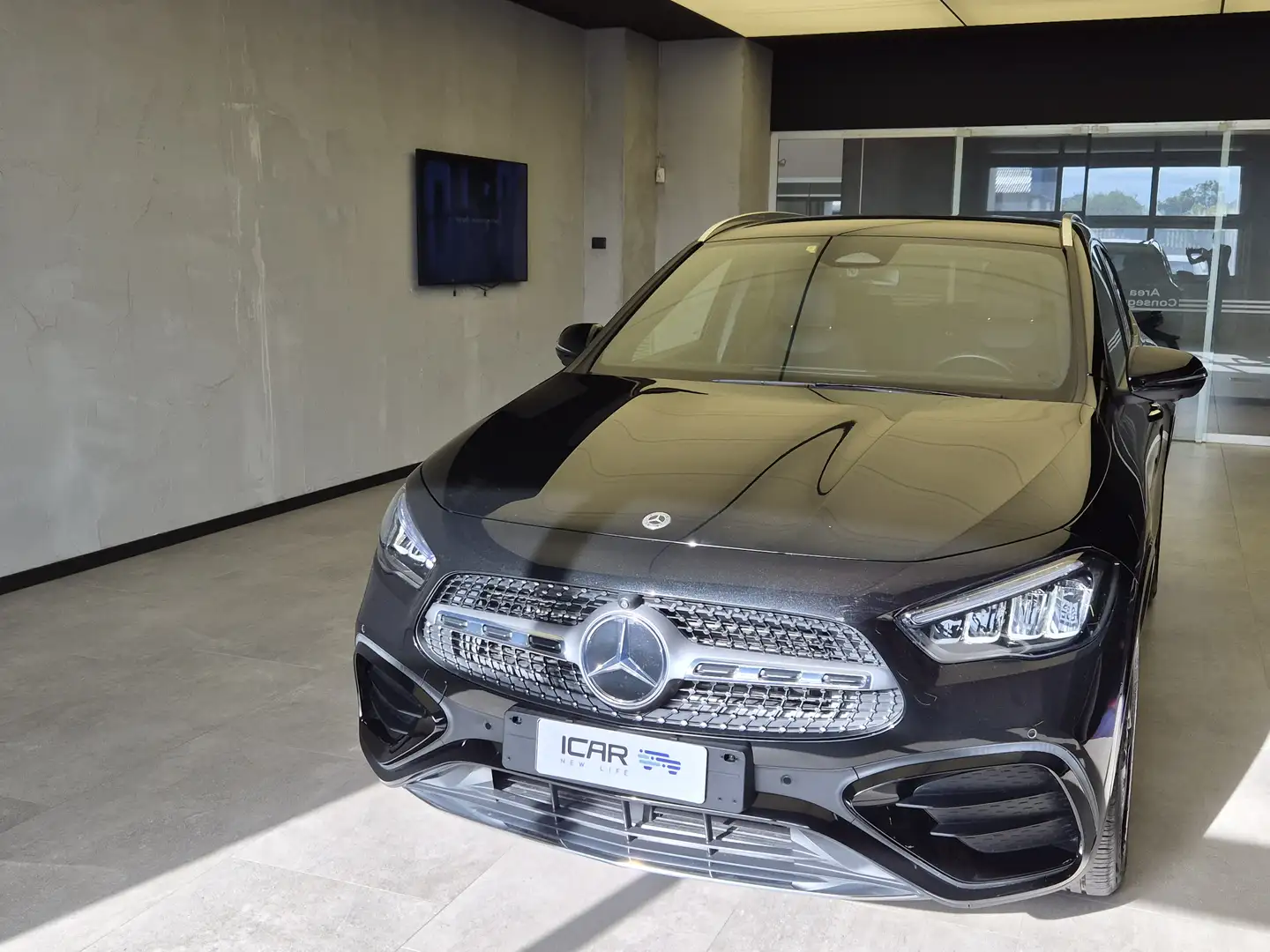 Mercedes-Benz GLA 250 250 e phev AMG Line Premium Plus auto Nero - 2