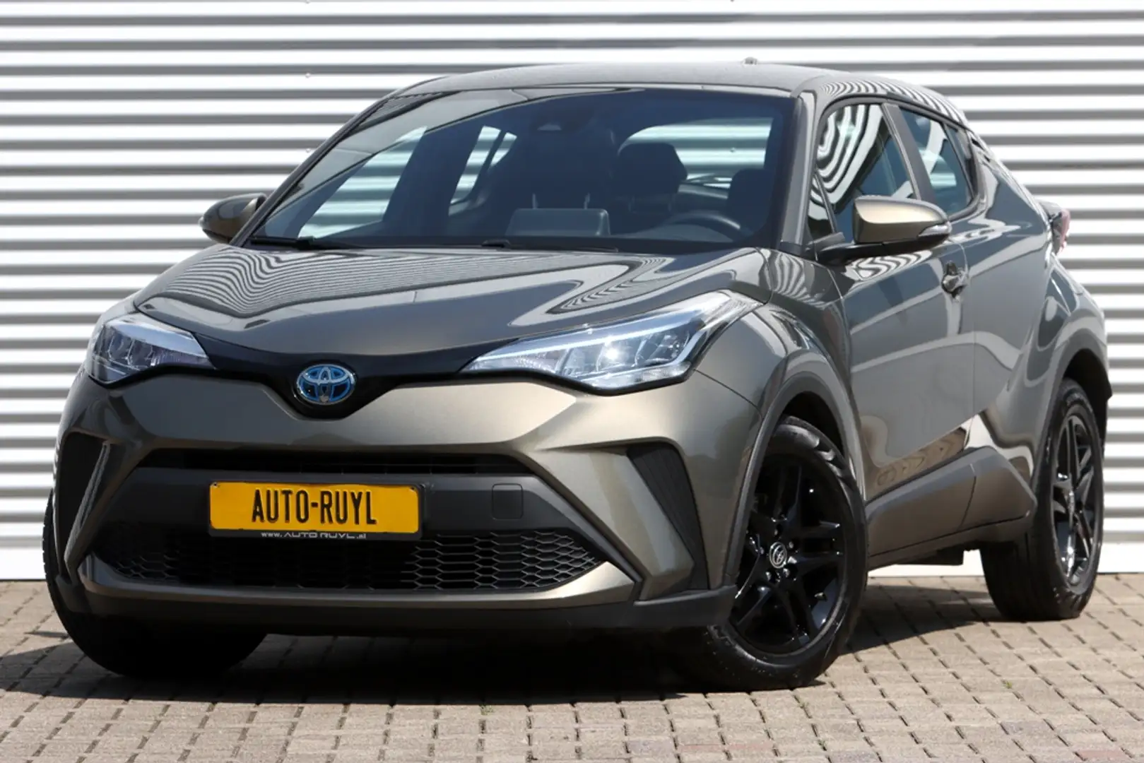 Toyota C-HR 1.8 Hybrid Active Navi / Camera / CarPlay Groen - 1