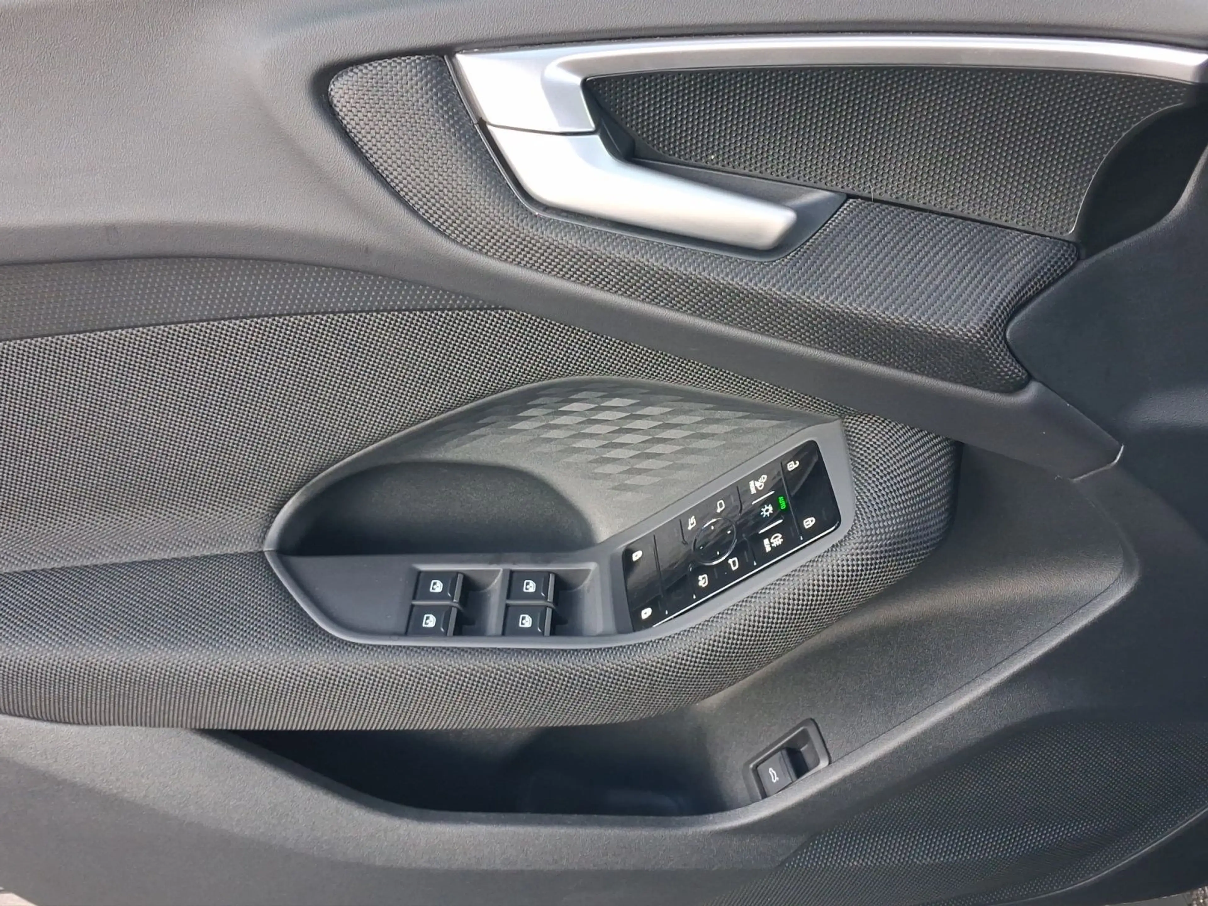 Audi A5 TFSI Q AHK LED+ LM18 KAMERA — photo 13