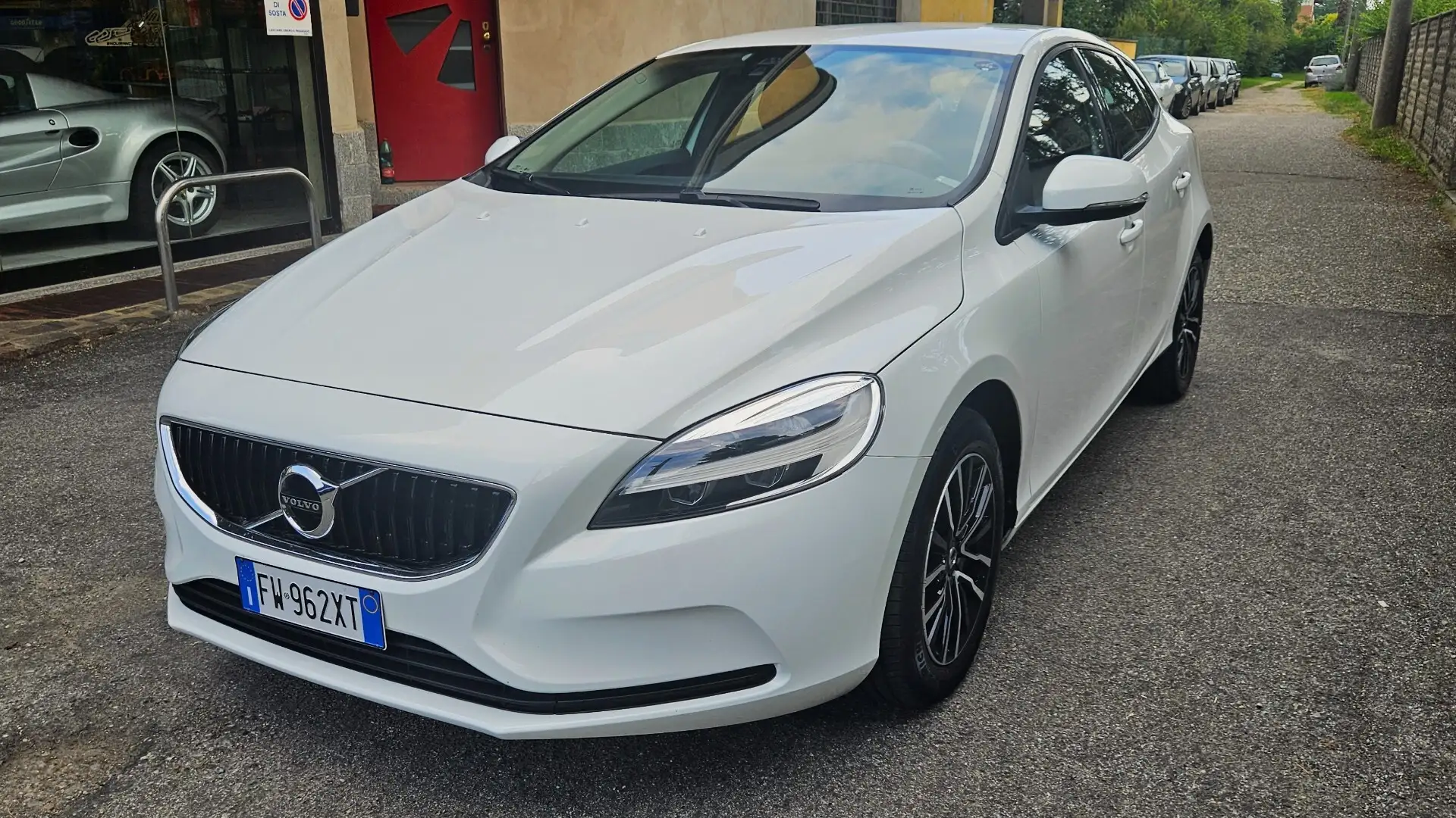 Volvo V40 D2 Business*8 GOMME*INVERNALI/ESTIVE Bianco - 2