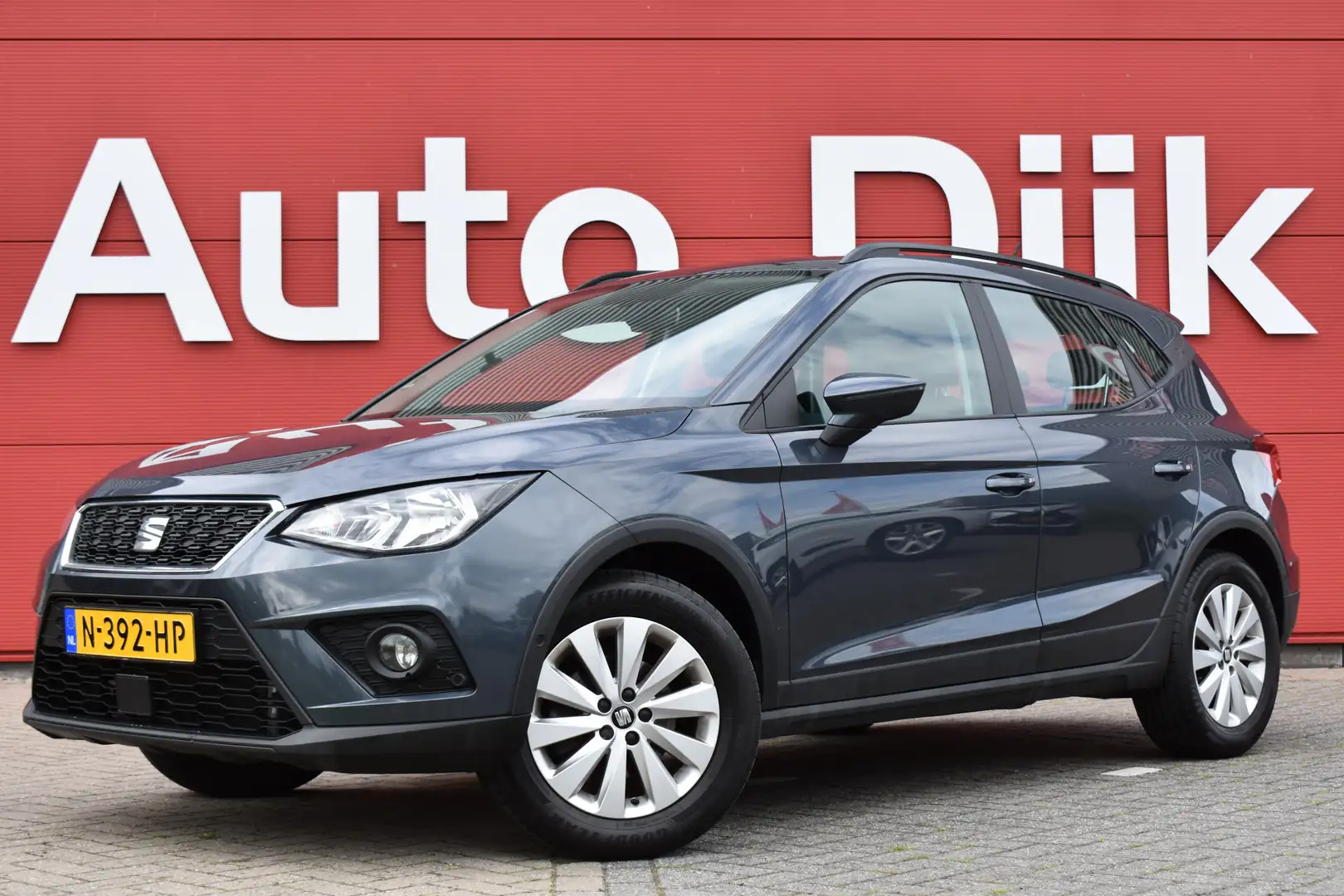SEAT Arona 1.0 TSI Style Business Intense DSG | LED | Camera Grijs - 1