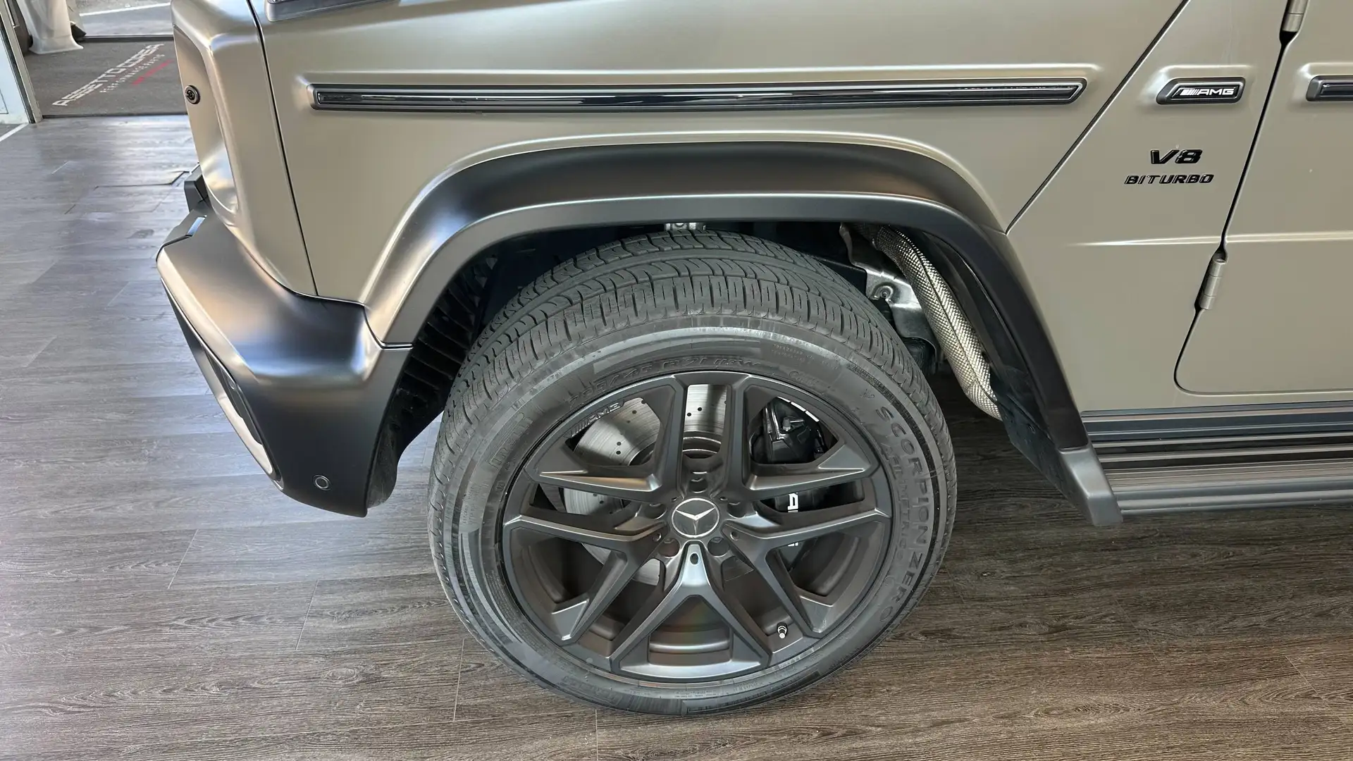 벤츠 G-Class 2026 베이지 사진 6