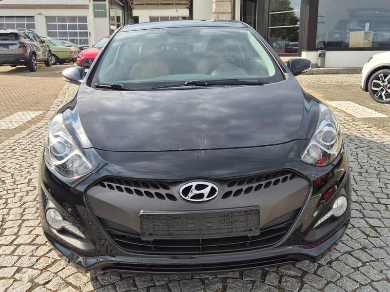 Hyundai i30 Coupe Design 1.4 3-türig — photo 8