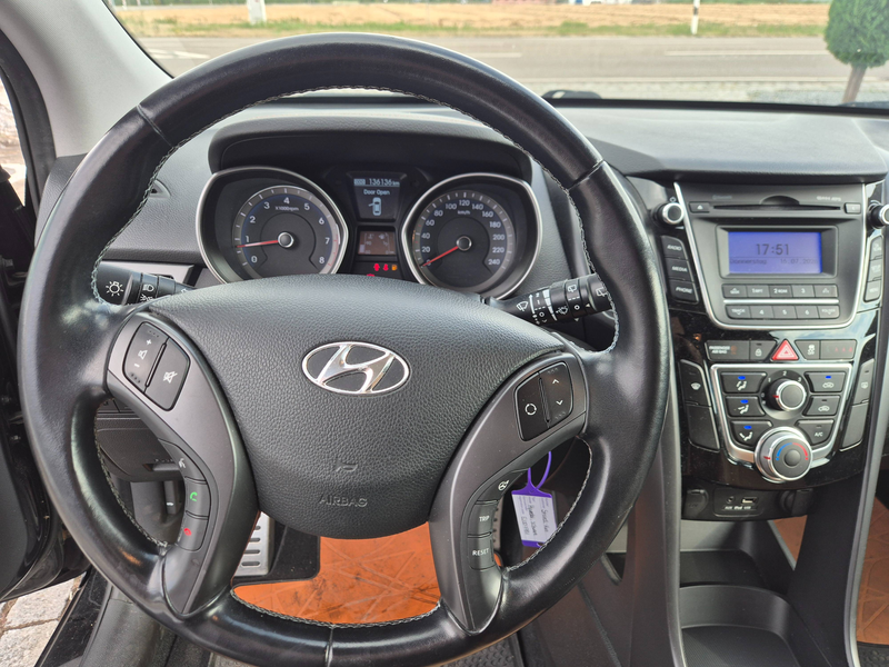 Hyundai i30 Coupe Design 1.4 3-türig — photo 10