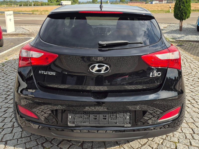 Hyundai i30 Coupe Design 1.4 3-türig — photo 4