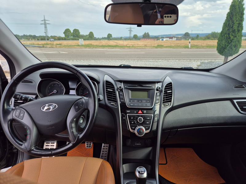 Hyundai i30 Coupe Design 1.4 3-türig — photo 9