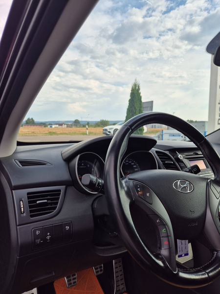 Hyundai i30 Coupe Design 1.4 3-türig — photo 11