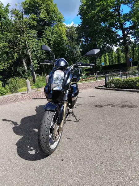 Kawasaki ER-6n - foto 4