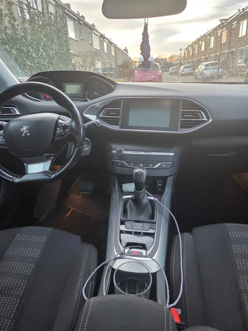 Peugeot 308 Frans auto Rood - 1