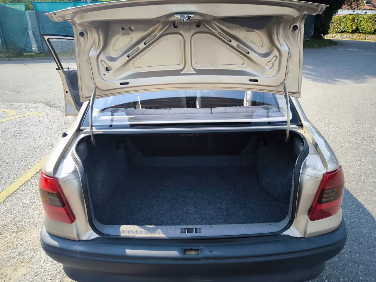 Opel Astra, foto 10