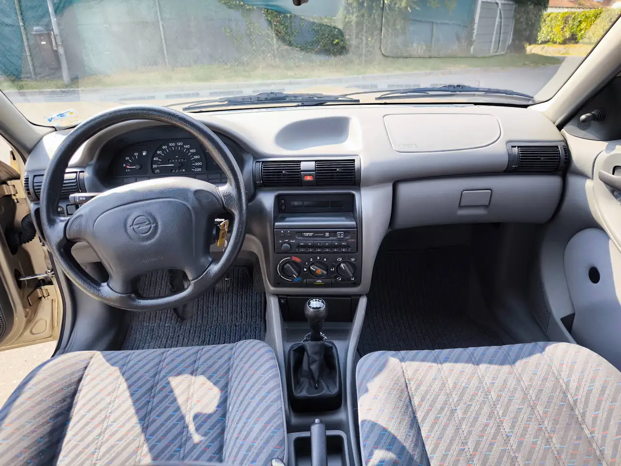 Opel Astra, foto 8