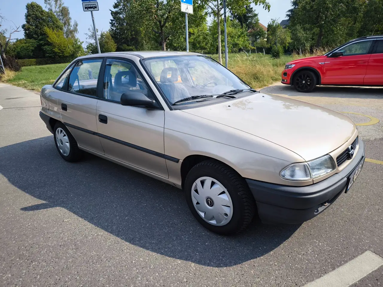 Opel Astra, foto 1