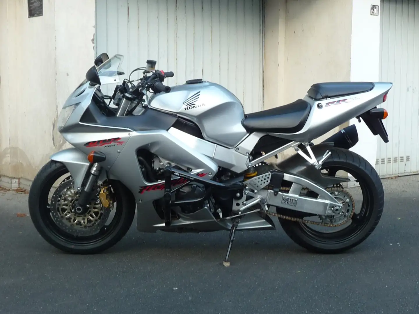Honda CBR 900 SC44 Fireblade Argent - 2
