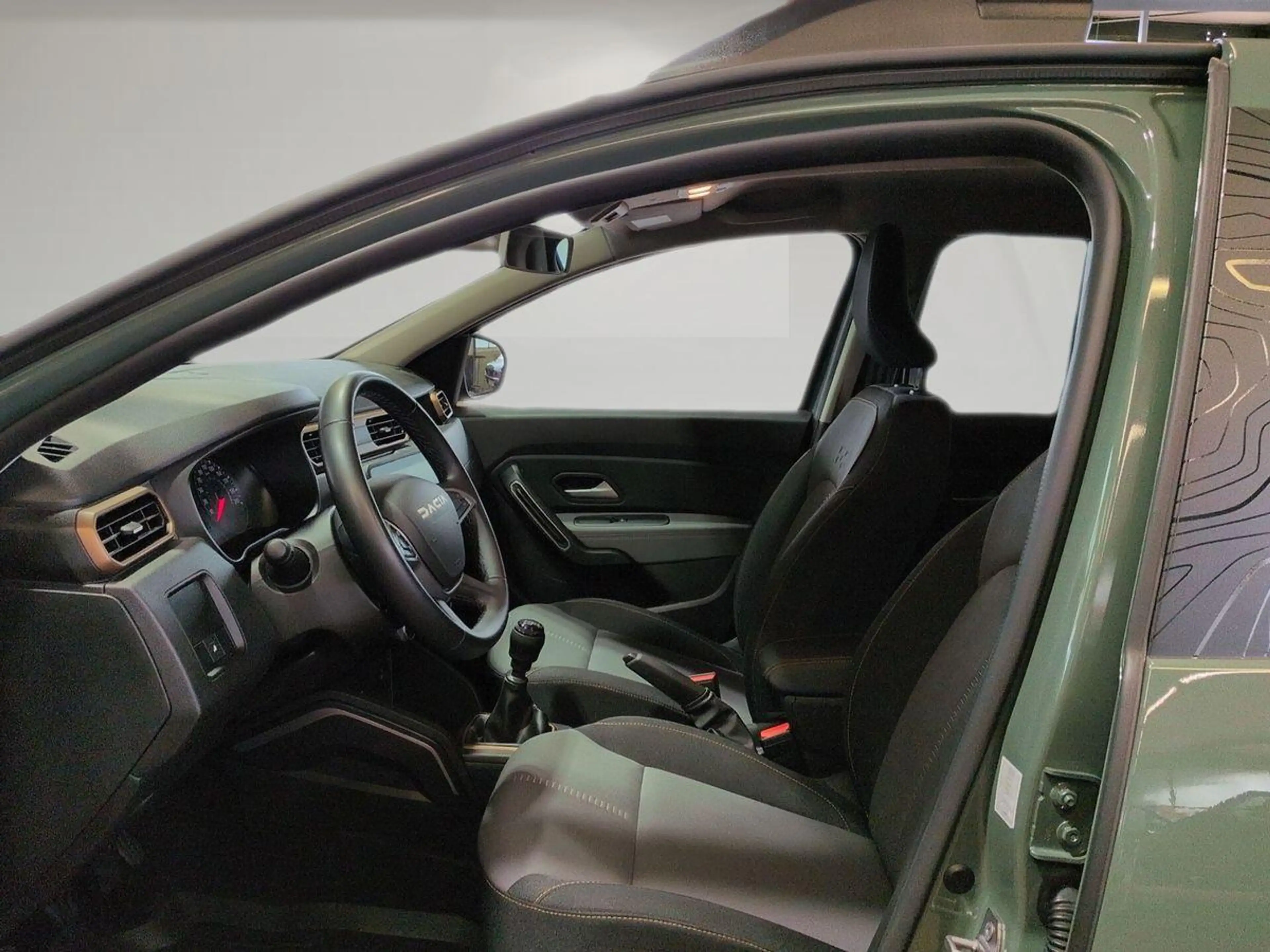 Dacia Duster Extreme 1.5L / Komfort-Paket / AHK — photo 15