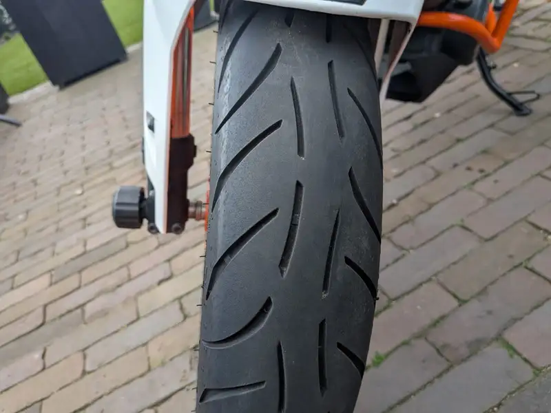 KTM 390 DUKE - foto 6