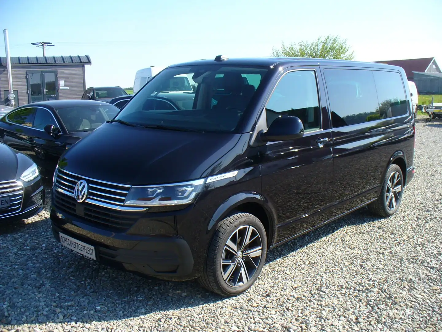 Volkswagen T6.1 Multivan Kurz Comfortline+,1.Hd,Super Ausst., wenig Km,Flex Fekete - 1