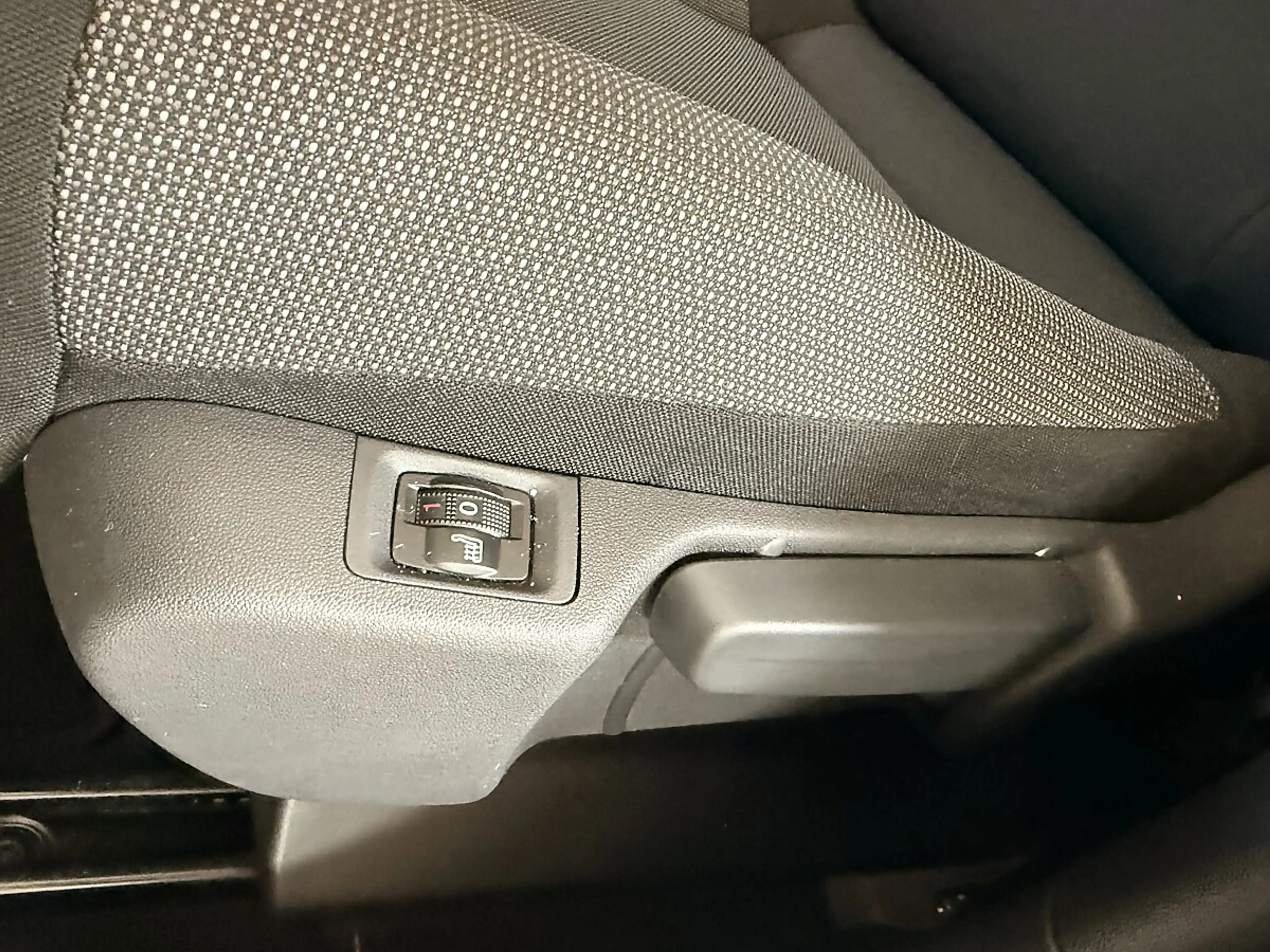 Citroen C3 Aircross PureTech110 S&S 6-Gang-Manuell C-Series — photo 10