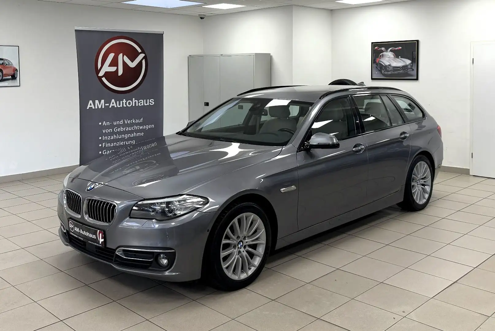 BMW 530 d xDrive Touring *ACC*AHK*Memory*Kamera*HiFi Grijs - 2