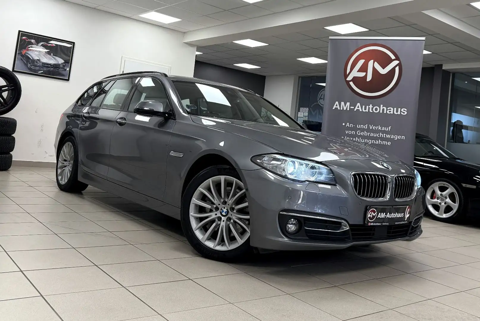 BMW 530 d xDrive Touring *ACC*AHK*Memory*Kamera*HiFi Grijs - 1