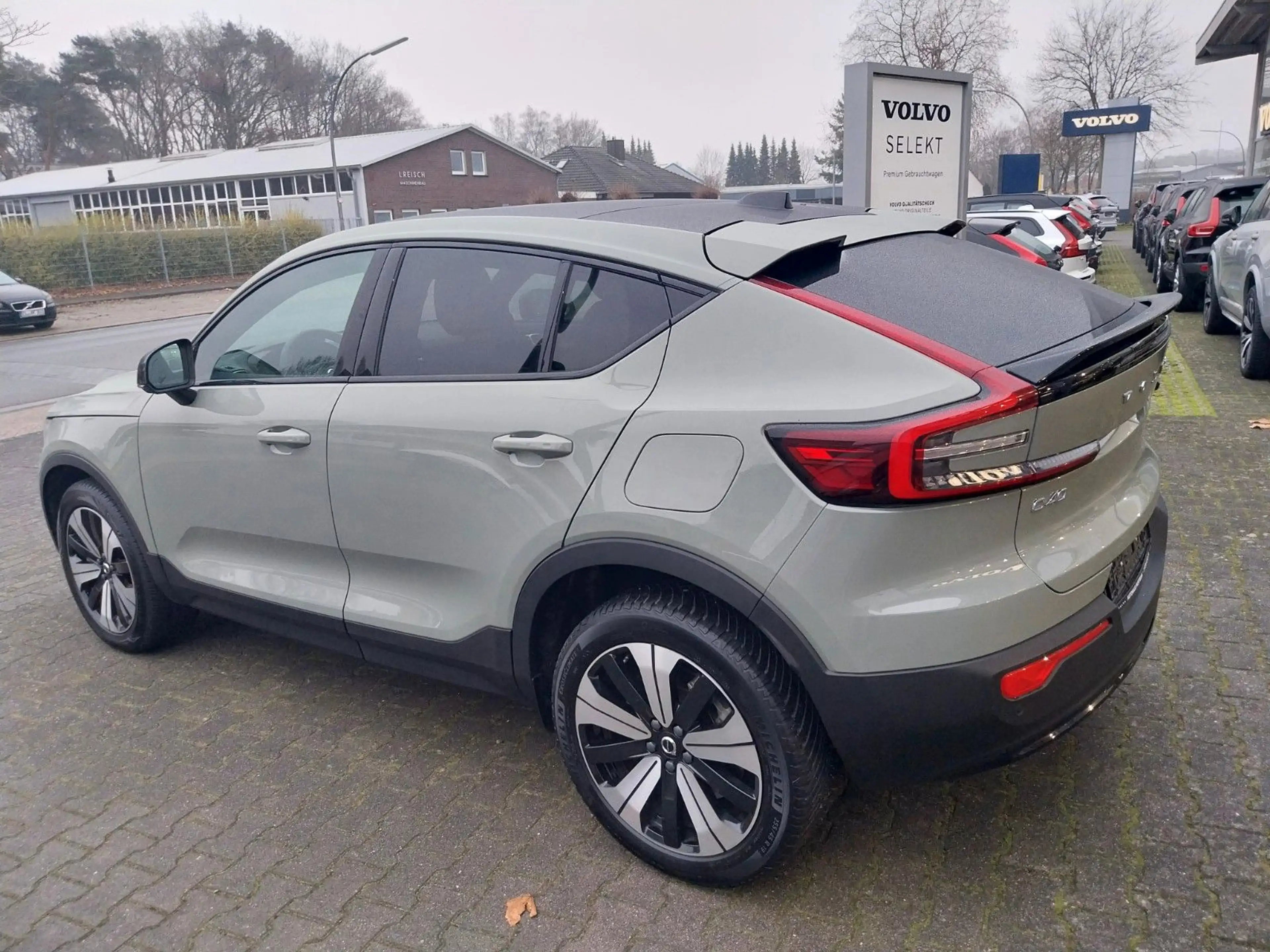 Volvo C40 Plus Recharge Pure Electric 2WD — photo 4