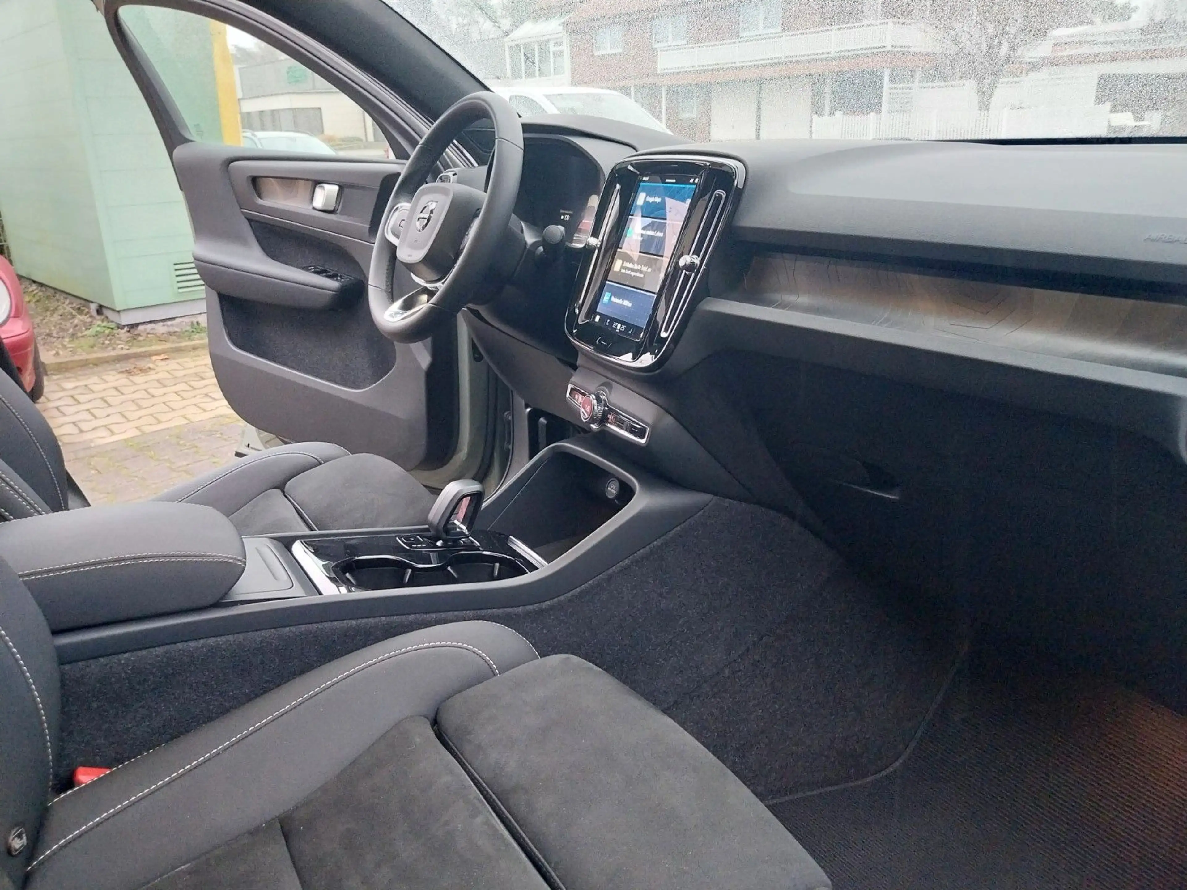 Volvo C40 Plus Recharge Pure Electric 2WD — photo 14