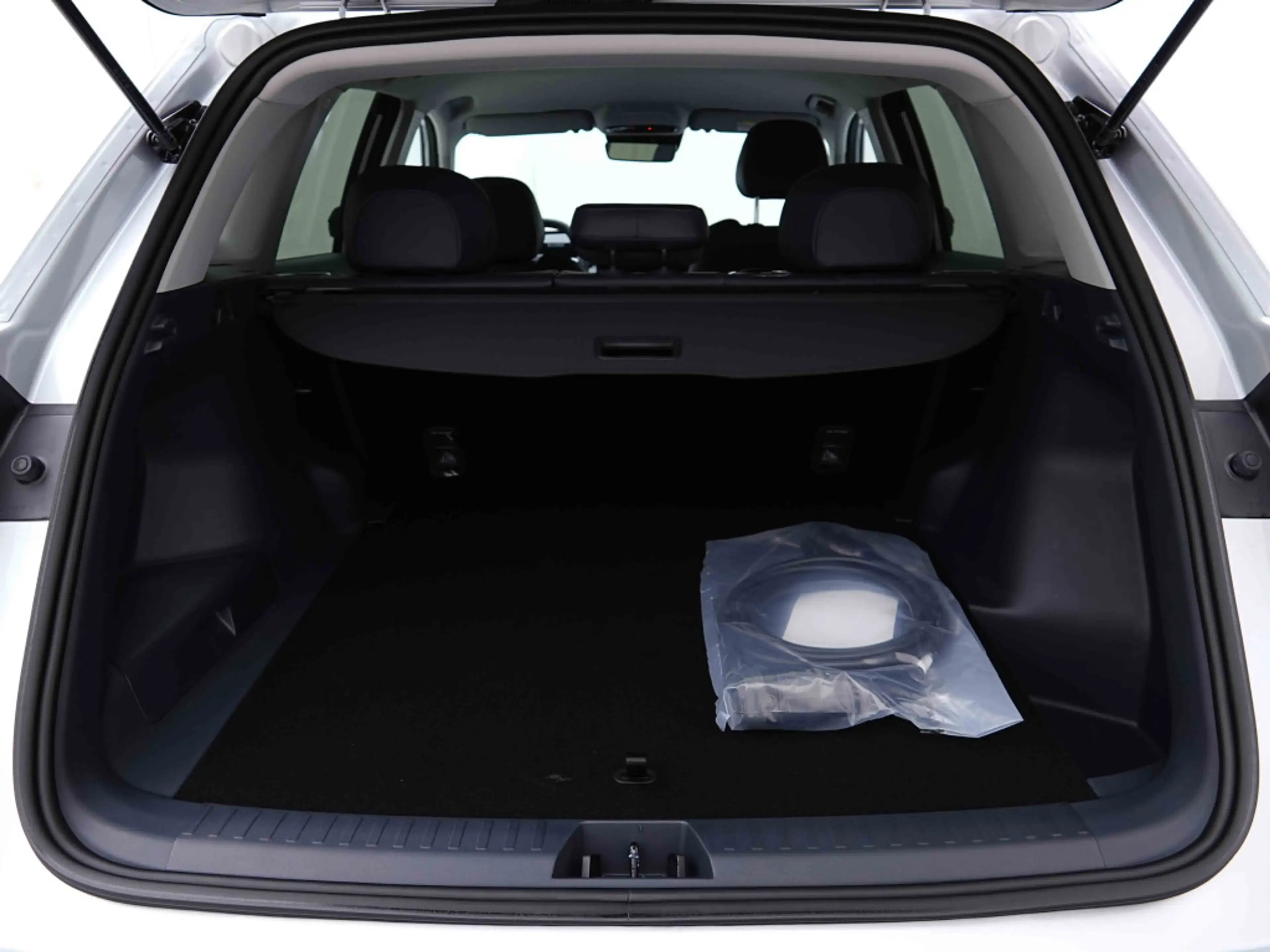 Geely Starray EM-i PHEV 262 Pro | 83 KM EV | Leather | Heated Seats | ACC | ALU18 — photo 6